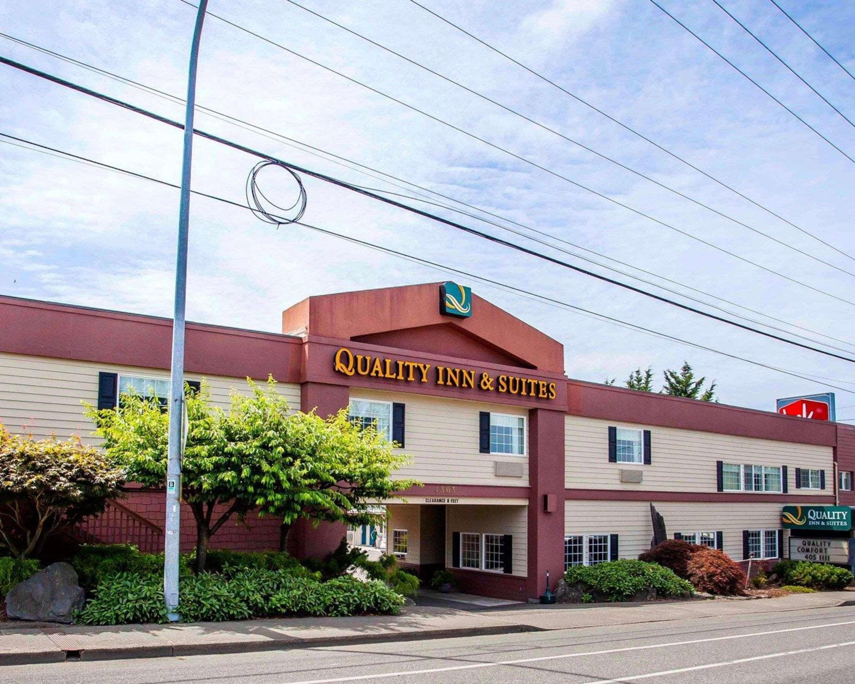 Quality Inn & Suites Bremerton Near Naval Shipyard Exterior foto